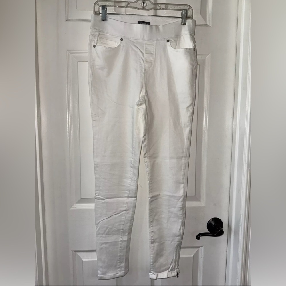 Martha Stewart Women's Size 6 Ankle Jeans Knit Denim Zipper Accent White NEW #1